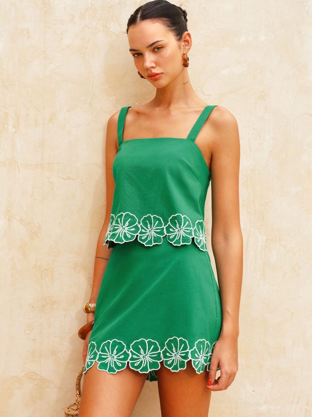 Commense Green Mini Skirt Set with White Floral Trim - Picture 5 of 11